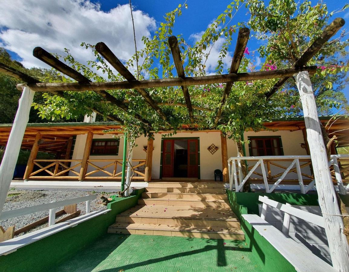 Sitio Pedacinho Do Ceu Na Serra Catarinense Rancho Queimado Exterior foto